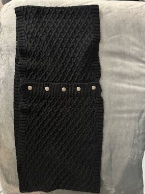 Source Unknown Black Cable Knit Button-Accent Scarf Wrap